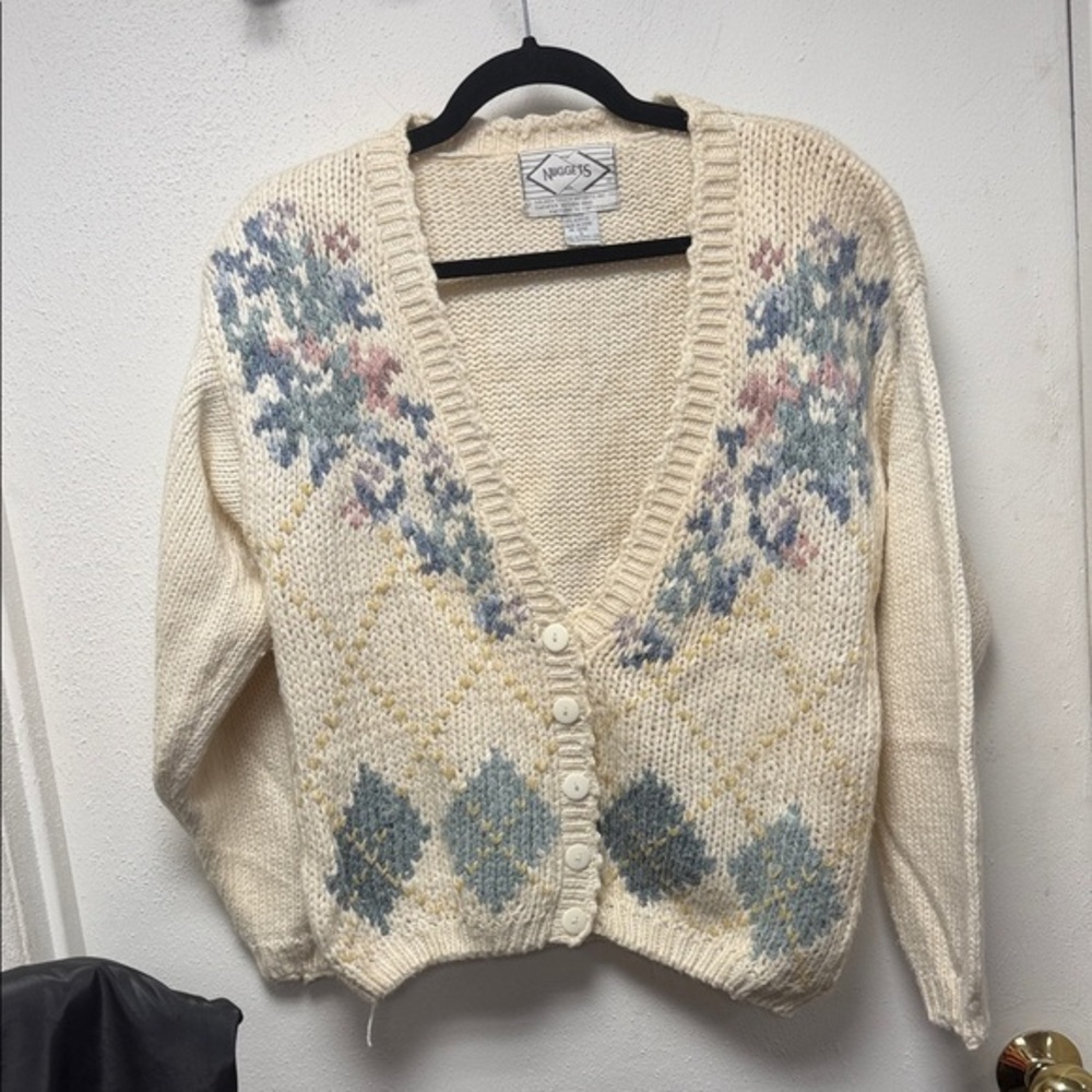 Vintage Nuggets V-Neck button up Sweater